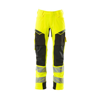 MASCOT® Accel. Safe Hose mt Knietaschen, ULTIMATE STRETCH Hose, Der Stretchstoff ist in alle Richtungen elastisch und bietet eine unübertroffene Bewegungsfreiheit, wo nichts spannt oder stört, Der multifunktionelle Stretchstoff kombiniert ein niedriges Gewicht mit sehr hoher Strapazierfähigkeit und ist darüber hinaus wasserabweisend, Das Produkt ist für Industriewäsche geeignet, Effektive Belüftung am Bein durch Reißverschluss am Oberschenkel, Zollstocktasche mit Kevlar®-Verstärkungen - besonders widerstandsfähig gegen spitze und scharfe Gegenstände, Vorbereitet für Hängetaschen 19450-126, die mit Knöpfen befestigt werden, Die Knietaschen aus strapazierfähigem CORDURA®-Gewebe sind regulierbar, so dass der Knieschutz immer optimal platziert ist, Zertifiziert für die Verwendung zusammen mit dem MASCOT-Kniepolstertyp SHORT oder LONG, da die Kniepolstertasche höhenverstellbar ist