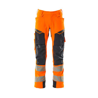 MASCOT® Accel. Safe Hose mt Knietaschen, ULTIMATE STRETCH Hose, Der Stretchstoff ist in alle Richtungen elastisch und bietet eine unübertroffene Bewegungsfreiheit, wo nichts spannt oder stört, Der multifunktionelle Stretchstoff kombiniert ein niedriges Gewicht mit sehr hoher Strapazierfähigkeit und ist darüber hinaus wasserabweisend, Das Produkt ist für Industriewäsche geeignet, Effektive Belüftung am Bein durch Reißverschluss am Oberschenkel, Zollstocktasche mit Kevlar®-Verstärkungen - besonders widerstandsfähig gegen spitze und scharfe Gegenstände, Vorbereitet für Hängetaschen 19450-126, die mit Knöpfen befestigt werden, Die Knietaschen aus strapazierfähigem CORDURA®-Gewebe sind regulierbar, so dass der Knieschutz immer optimal platziert ist, Zertifiziert für die Verwendung zusammen mit dem MASCOT-Kniepolstertyp SHORT oder LONG, da die Kniepolstertasche höhenverstellbar ist