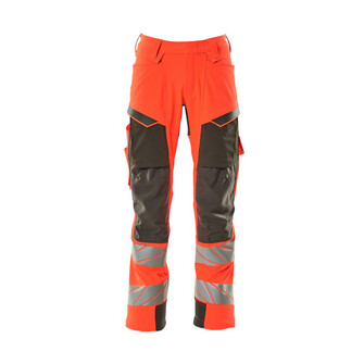 MASCOT® Accel. Safe Hose mt Knietaschen, ULTIMATE STRETCH Hose, Der Stretchstoff ist in alle Richtungen elastisch und bietet eine unübertroffene Bewegungsfreiheit, wo nichts spannt oder stört, Der multifunktionelle Stretchstoff kombiniert ein niedriges Gewicht mit sehr hoher Strapazierfähigkeit und ist darüber hinaus wasserabweisend, Das Produkt ist für Industriewäsche geeignet, Effektive Belüftung am Bein durch Reißverschluss am Oberschenkel, Zollstocktasche mit Kevlar®-Verstärkungen - besonders widerstandsfähig gegen spitze und scharfe Gegenstände, Vorbereitet für Hängetaschen 19450-126, die mit Knöpfen befestigt werden, Die Knietaschen aus strapazierfähigem CORDURA®-Gewebe sind regulierbar, so dass der Knieschutz immer optimal platziert ist, Zertifiziert für die Verwendung zusammen mit dem MASCOT-Kniepolstertyp SHORT oder LONG, da die Kniepolstertasche höhenverstellbar ist