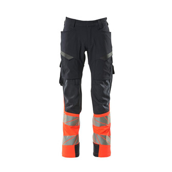 MASCOT® Accel. Safe Hose, Schenkeltaschen, ULTIMATE STRETCH Hose, Der Stretchstoff ist in alle Richtungen elastisch und bietet eine unübertroffene Bewegungsfreiheit, wo nichts spannt oder stört, Der multifunktionelle Stretchstoff kombiniert ein niedriges Gewicht mit sehr hoher Strapazierfähigkeit und ist darüber hinaus wasserabweisend, Ergonomisch geschnittene Hosenbeine, die nach den natürlichen Bewegungen des Körpers geformt wurden, Verstärkung aus CORDURA® (1000 D) an den Knien, Standardmäßig in drei verschiedenen Schrittlängen erhältlich, für die individuell beste Passform und die am besten platzierten Details, Das Produkt ist für Industriewäsche geeignet