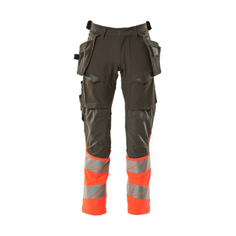 MASCOT® Accel. Safe Hose mit Hängetaschen, ULTIMATE STRETCH Hose, Der Stretchstoff ist in alle Richtungen elastisch und bietet eine unübertroffene Bewegungsfreiheit, wo nichts spannt oder stört, Der multifunktionelle Stretchstoff kombiniert ein niedriges Gewicht mit sehr hoher Strapazierfähigkeit und ist darüber hinaus wasserabweisend, Hängetaschen mit Kevlar® und CORDURA®-Gewebe Verstärkungen, Abnehmbare Hängetaschen, Effektive Belüftung am Bein durch Reißverschluss am Oberschenkel, Zollstocktasche mit Kevlar®-Verstärkungen - besonders widerstandsfähig gegen spitze und scharfe Gegenstände, Knietaschen aus in zwei Richtungen dehnbarem CORDURA®, die zusätzliche Bewegungsfreiheit beim Knien bieten, Die Knietaschen sind höhenverstellbar, so dass der Knieschutz optimal an den Knien platziert ist, Zertifiziert für die Verwendung zusammen mit dem MASCOT-Kniepolstertyp SHORT oder LONG, da die Kniepolstertasche höhenverstellbar ist