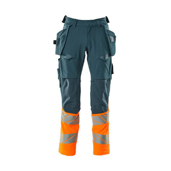 MASCOT® Accel. Safe Hose mit Hängetaschen, ULTIMATE STRETCH Hose, Der Stretchstoff ist in alle Richtungen elastisch und bietet eine unübertroffene Bewegungsfreiheit, wo nichts spannt oder stört, Der multifunktionelle Stretchstoff kombiniert ein niedriges Gewicht mit sehr hoher Strapazierfähigkeit und ist darüber hinaus wasserabweisend, Hängetaschen mit Kevlar® und CORDURA®-Gewebe Verstärkungen, Abnehmbare Hängetaschen, Effektive Belüftung am Bein durch Reißverschluss am Oberschenkel, Zollstocktasche mit Kevlar®-Verstärkungen - besonders widerstandsfähig gegen spitze und scharfe Gegenstände, Knietaschen aus in zwei Richtungen dehnbarem CORDURA®, die zusätzliche Bewegungsfreiheit beim Knien bieten, Die Knietaschen sind höhenverstellbar, so dass der Knieschutz optimal an den Knien platziert ist, Zertifiziert für die Verwendung zusammen mit dem MASCOT-Kniepolstertyp SHORT oder LONG, da die Kniepolstertasche höhenverstellbar ist