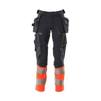 MASCOT® Accel. Safe Hose mit Hängetaschen, ULTIMATE STRETCH Hose, Der Stretchstoff ist in alle Richtungen elastisch und bietet eine unübertroffene Bewegungsfreiheit, wo nichts spannt oder stört, Der multifunktionelle Stretchstoff kombiniert ein niedriges Gewicht mit sehr hoher Strapazierfähigkeit und ist darüber hinaus wasserabweisend, Hängetaschen mit Kevlar® und CORDURA®-Gewebe Verstärkungen, Abnehmbare Hängetaschen, Effektive Belüftung am Bein durch Reißverschluss am Oberschenkel, Zollstocktasche mit Kevlar®-Verstärkungen - besonders widerstandsfähig gegen spitze und scharfe Gegenstände, Knietaschen aus in zwei Richtungen dehnbarem CORDURA®, die zusätzliche Bewegungsfreiheit beim Knien bieten, Die Knietaschen sind höhenverstellbar, so dass der Knieschutz optimal an den Knien platziert ist, Zertifiziert für die Verwendung zusammen mit dem MASCOT-Kniepolstertyp SHORT oder LONG, da die Kniepolstertasche höhenverstellbar ist