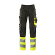 MASCOT® Safe Supreme Leeds Hose, Strapazierfähige, dreifache Kappnähte an den Beinen und im Schritt verlängern die Lebensdauer des Produktes, Die Oberflächenbehandlung macht das Produkt schmutzabweisend und sorgt für hohe Sichtbarkeit, Einfaches Verlängern der Hose um 3cm, durch auftrennen der roten Naht auf der Innenseite