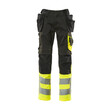 MASCOT® Safe Supreme Hose mit Hängetaschen Hose, Strapazierfähige, dreifache Kappnähte an den Beinen und im Schritt verlängern die Lebensdauer des Produktes, Die Oberflächenbehandlung macht das Produkt schmutzabweisend und sorgt für hohe Sichtbarkeit, Hängetaschen aus CORDURA®-Gewebe mit extra Taschen für Werkzeug, Mit CORDURA®-Gewebe verstärkte Knietaschen, Eingriff zum Knieschutz von oben und Patte, damit sich kein Schmutz sammelt, Einfaches Verlängern der Hose um 3cm, durch auftrennen der roten Naht auf der Innenseite, Der dunkle Stoff ist dort platziert, wo das Produkt am häufigsten Schmutz ausgesetzt wird, Das Produkt ist für Industriewäsche geeignet, Zertifiziert für die Verwendung zusammen mit dem MASCOT-Kniepolstertyp SHORT oder LONG, da die Kniepolstertasche höhenverstellbar ist