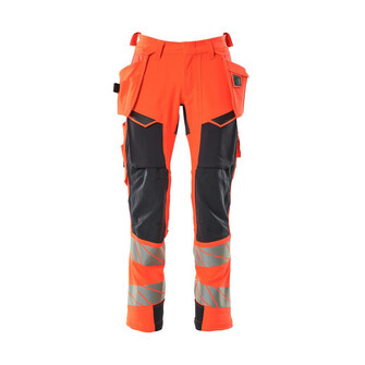 MASCOT® Accel. Safe Hose mit Hängetaschen, ULTIMATE STRETCH Hose, Der Stretchstoff ist in alle Richtungen elastisch und bietet eine unübertroffene Bewegungsfreiheit, wo nichts spannt oder stört, Der multifunktionelle Stretchstoff kombiniert ein niedriges Gewicht mit sehr hoher Strapazierfähigkeit und ist darüber hinaus wasserabweisend, Effektive Belüftung am Bein durch Reißverschluss am Oberschenkel, Hängetaschen mit Kevlar® und CORDURA®-Gewebe Verstärkungen, Abnehmbare Hängetaschen, Zollstocktasche mit Kevlar®-Verstärkungen - besonders widerstandsfähig gegen spitze und scharfe Gegenstände, Knietaschen aus in zwei Richtungen dehnbarem CORDURA®, die zusätzliche Bewegungsfreiheit beim Knien bieten, Die Knietaschen sind höhenverstellbar, so dass der Knieschutz optimal an den Knien platziert ist, Zertifiziert für die Verwendung zusammen mit dem MASCOT-Kniepolstertyp SHORT oder LONG, da die Kniepolstertasche höhenverstellbar ist