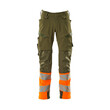 MASCOT® Accel. Safe Hose mt Knietaschen, ULTIMATE STRETCH Hose, Der Stretchstoff ist in alle Richtungen elastisch und bietet eine unübertroffene Bewegungsfreiheit, wo nichts spannt oder stört, Der multifunktionelle Stretchstoff kombiniert ein niedriges Gewicht mit sehr hoher Strapazierfähigkeit und ist darüber hinaus wasserabweisend, Das Produkt ist für Industriewäsche geeignet, Effektive Belüftung am Bein durch Reißverschluss am Oberschenkel, Ergonomisch geschnittene Hosenbeine, die nach den natürlichen Bewegungen des Körpers geformt wurden, Vorbereitet für Hängetaschen 19450-126, die mit Knöpfen befestigt werden, Die Knietaschen aus strapazierfähigem CORDURA®-Gewebe sind regulierbar, so dass der Knieschutz immer optimal platziert ist, Zertifiziert für die Verwendung zusammen mit dem MASCOT-Kniepolstertyp SHORT oder LONG, da die Kniepolstertasche höhenverstellbar ist