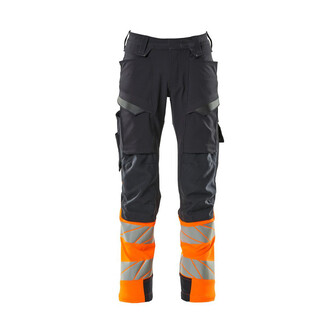 MASCOT® Accel. Safe Hose mt Knietaschen, ULTIMATE STRETCH Hose, Der Stretchstoff ist in alle Richtungen elastisch und bietet eine unübertroffene Bewegungsfreiheit, wo nichts spannt oder stört, Der multifunktionelle Stretchstoff kombiniert ein niedriges Gewicht mit sehr hoher Strapazierfähigkeit und ist darüber hinaus wasserabweisend, Das Produkt ist für Industriewäsche geeignet, Effektive Belüftung am Bein durch Reißverschluss am Oberschenkel, Ergonomisch geschnittene Hosenbeine, die nach den natürlichen Bewegungen des Körpers geformt wurden, Vorbereitet für Hängetaschen 19450-126, die mit Knöpfen befestigt werden, Die Knietaschen aus strapazierfähigem CORDURA®-Gewebe sind regulierbar, so dass der Knieschutz immer optimal platziert ist, Zertifiziert für die Verwendung zusammen mit dem MASCOT-Kniepolstertyp SHORT oder LONG, da die Kniepolstertasche höhenverstellbar ist