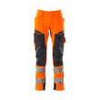 MASCOT® Accel. Safe Hose mit Knietaschen, ULTIMATE STRETCH Hose, Der Stretchstoff ist in alle Richtungen elastisch und bietet eine unübertroffene Bewegungsfreiheit, wo nichts spannt oder stört, Der multifunktionelle Stretchstoff kombiniert ein niedriges Gewicht mit sehr hoher Strapazierfähigkeit und ist darüber hinaus wasserabweisend, Ergonomisch geschnittene Hosenbeine, die nach den natürlichen Bewegungen des Körpers geformt wurden, Zollstocktasche mit Kevlar®-Verstärkungen - besonders widerstandsfähig gegen spitze und scharfe Gegenstände, Vorbereitet für Hängetaschen 19450-126, die mit Knöpfen befestigt werden, Effektive Belüftung am Bein durch Reißverschluss am Oberschenkel, Die Knietaschen aus strapazierfähigem CORDURA®-Gewebe sind regulierbar, so dass der Knieschutz immer optimal platziert ist, Zertifiziert für die Verwendung zusammen mit dem MASCOT-Kniepolstertyp SHORT oder LONG, da die Kniepolstertasche höhenverstellbar ist , Das Produkt ist für Industriewäsche geeignet