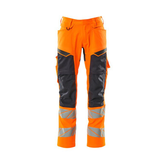 MASCOT® Accel. Safe Hose mit Knietaschen, Stretch-Einsätze Hose, Leichte und starke Stoffqualität mit Ripstop Ripstop ist eine besonders reißfeste Webung, die dafür sorgt, dass der Stoff lange hält, Das Produkt ist eine Kombination aus festem Stoff und Stretchgewebe Das Stretchgewebe befindet sich dort, wo zusätzliche Bewegungsfreiheit erforderlich ist, Vorbereitet für Hängetaschen 19450-126, die mit Knöpfen befestigt werden, Ergonomisch geschnittene Hosenbeine, die nach den natürlichen Bewegungen des Körpers geformt wurden, Die Knietaschen aus strapazierfähigem CORDURA®-Gewebe sind regulierbar, so dass der Knieschutz immer optimal platziert ist, Zertifiziert für die Verwendung zusammen mit dem MASCOT-Kniepolstertyp SHORT oder LONG, da die Kniepolstertasche höhenverstellbar ist , Standardmäßig in drei verschiedenen Schrittlängen erhältlich, für die individuell beste Passform und die am besten platzierten Details, Das Produkt ist für Industriewäsche geeignet