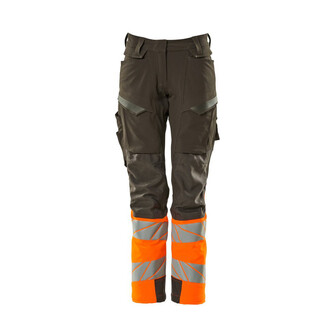 MASCOT® Accel. Safe Hose, Damen,DIAMOND, Knietaschen,Stretch Hose, Diamond Fit ist speziell für Frauen designt, die bei mehr als 20cm Unterschied zwischen ihrem Taillen- und Hüftmaß liegen, Der Stretchstoff ist in alle Richtungen elastisch und bietet eine unübertroffene Bewegungsfreiheit, wo nichts spannt oder stört, Der multifunktionelle Stretchstoff kombiniert ein niedriges Gewicht mit sehr hoher Strapazierfähigkeit und ist darüber hinaus wasserabweisend, Das Produkt ist für Industriewäsche geeignet, Die Knietaschen aus strapazierfähigem CORDURA®-Gewebe sind regulierbar, so dass der Knieschutz immer optimal platziert ist, Effektive Belüftung am Bein durch Reißverschluss am Oberschenkel, Vorbereitet für Hängetaschen 19450-126, die mit Knöpfen befestigt werden, Zertifiziert für die Verwendung zusammen mit dem MASCOT-Kniepolstertyp SHORT oder LONG, da die Kniepolstertasche höhenverstellbar ist