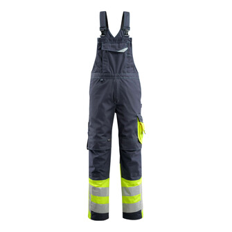 MASCOT® Safe Supreme Sunderland Latzhose, Strapazierfähige, dreifache Kappnähte an den Beinen und im Schritt verlängern die Lebensdauer des Produktes, Die Oberflächenbehandlung macht das Produkt schmutzabweisend und sorgt für hohe Sichtbarkeit, Einfaches Verlängern der Hose um 3cm, durch auftrennen der roten Naht auf der Innenseite