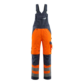 MASCOT® Safe Supreme Newcastle Latzhose, Strapazierfähige, dreifache Kappnähte an den Beinen und im Schritt verlängern die Lebensdauer des Produktes, Die Oberflächenbehandlung macht das Produkt schmutzabweisend und sorgt für hohe Sichtbarkeit, Einfaches Verlängern der Hose um 3cm, durch auftrennen der roten Naht auf der Innenseite