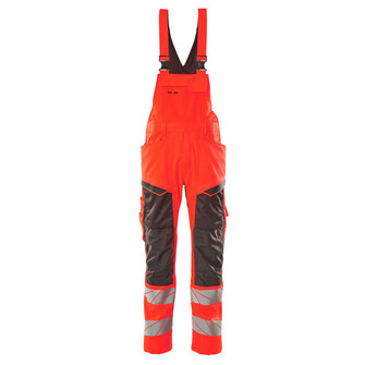 MASCOT® Accel. Safe Latzhose, Knietaschen, Stretch-Einsätze Latzhose, Leichte und starke Stoffqualität mit Ripstop Ripstop ist eine besonders reißfeste Webung, die dafür sorgt, dass der Stoff lange hält, Das Produkt ist eine Kombination aus festem Stoff und Stretchgewebe Das Stretchgewebe befindet sich dort, wo zusätzliche Bewegungsfreiheit erforderlich ist, Ergonomisch geschnittene Hosenbeine, die nach den natürlichen Bewegungen des Körpers geformt wurden, Die Knietaschen aus strapazierfähigem CORDURA®-Gewebe sind regulierbar, so dass der Knieschutz immer optimal platziert ist, Standardmäßig in drei verschiedenen Schrittlängen erhältlich, für die individuell beste Passform und die am besten platzierten Details, Zertifiziert für die Verwendung zusammen mit dem MASCOT-Kniepolstertyp SHORT oder LONG, da die Kniepolstertasche höhenverstellbar ist , Das Produkt ist für Industriewäsche geeignet