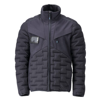 MASCOT® Customized Jacke mit leichtem Futter Thermojacke, Atmungsaktiv, Luftige und leichte Isolierung, die Ihre Bewegungsfreiheit nicht einschränkt, Ultraleichte Trageeigenschaften und Stretch sorgen für maximalen Komfort, Tag für Tag, Wasser- und schmutzabweisende Beschichtung, Reflektoren an den Ärmeln erhöhen die Sichtbarkeit im Dunkeln, Hoher Anteil von recyceltem Polyamid im Hauptmaterial